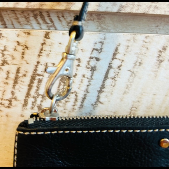 Michael Kors Black Leather and embossed Silver Button Wristlet Vintage - Picture 5 of 16